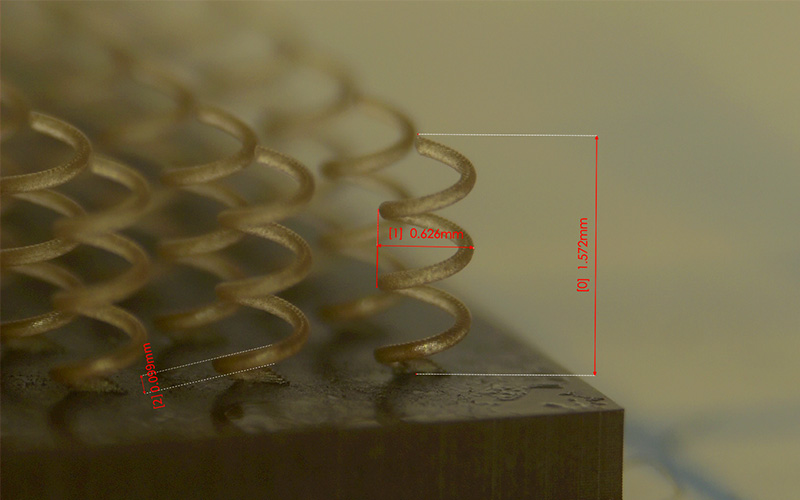 科学研究：マイクロスプリングの3D造形​.2